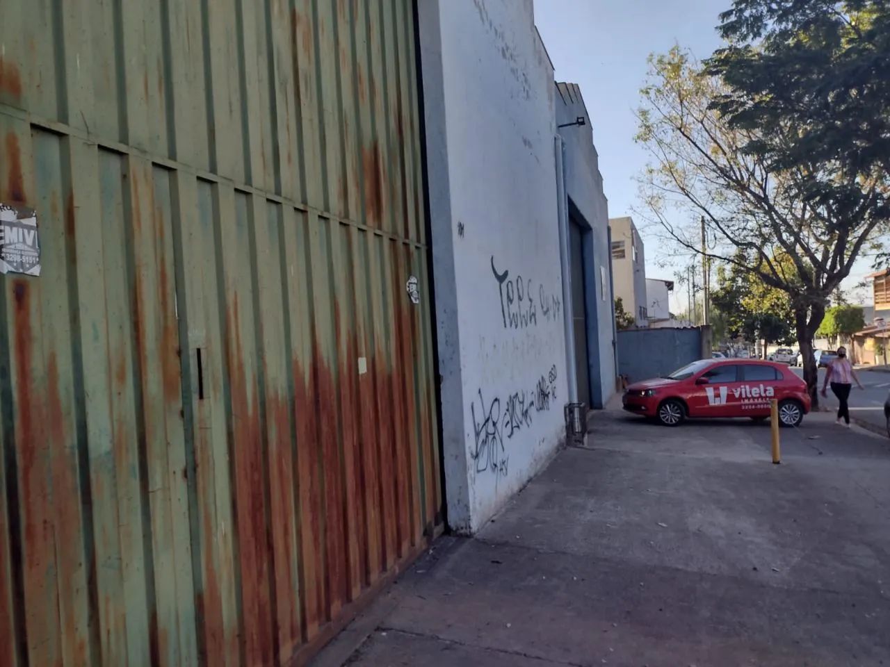 GALPAO DE 360.00² BAIRRO FLORAMAR