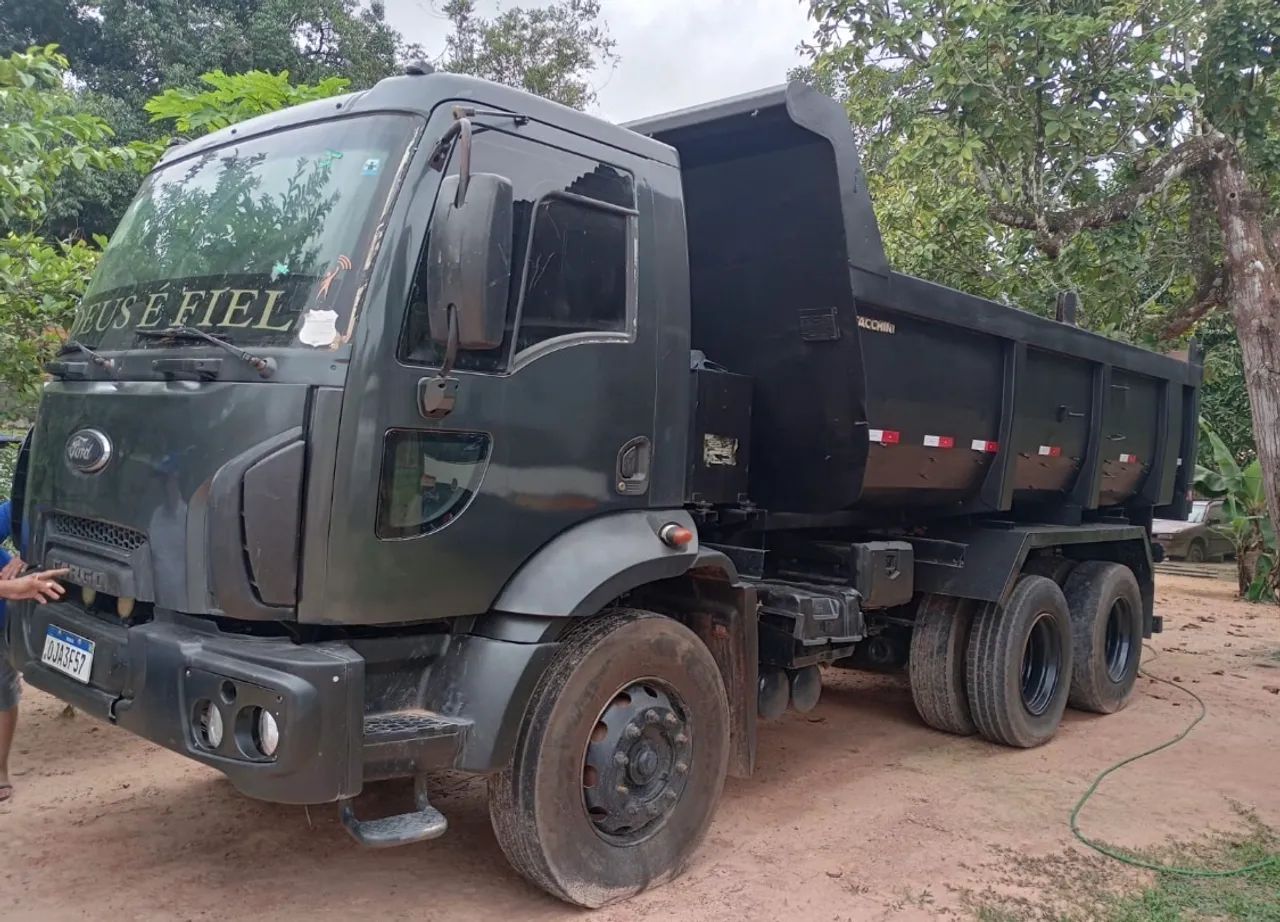 Caçamba Traçada 3132