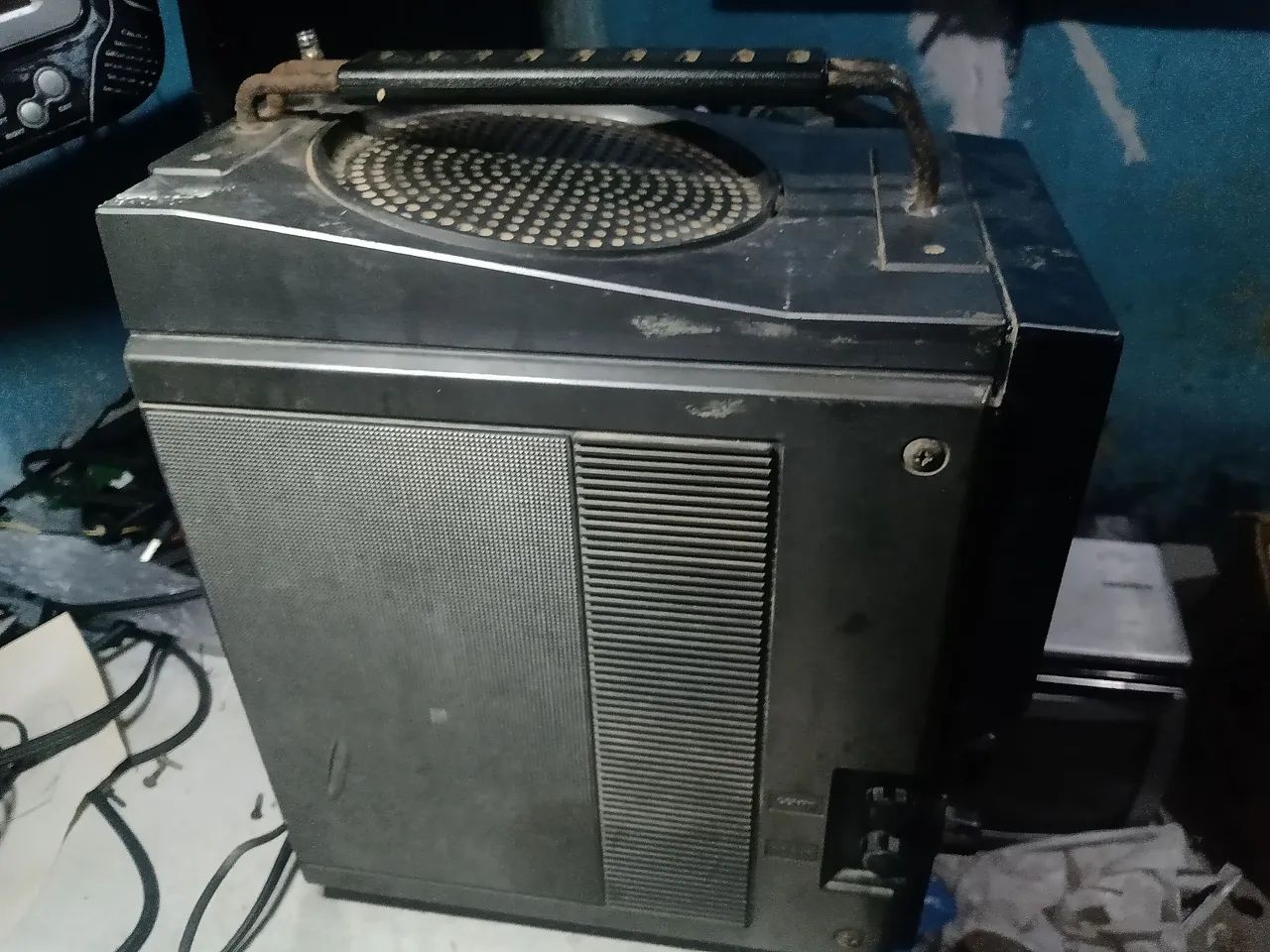 Tv antiga preto e branco 5 polegadas  - Foto 2