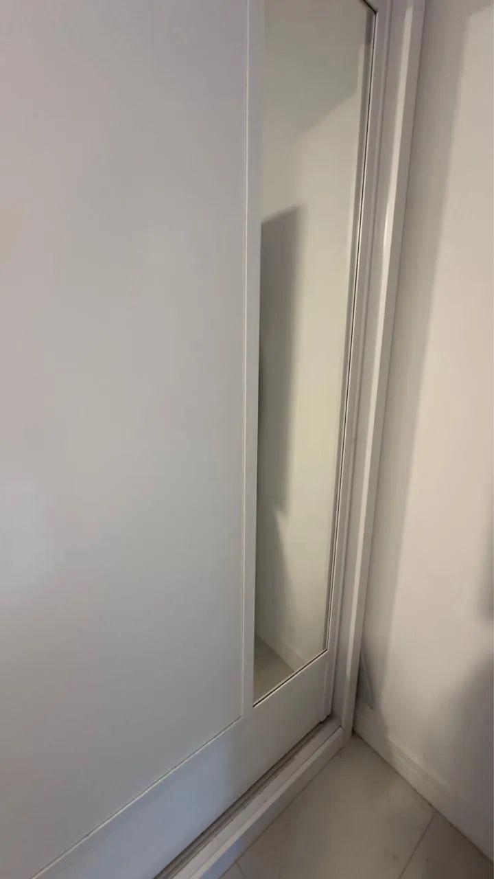 GUARDA-ROUPA CASAL EUROPA TRIUNFO COM ESPELHO - IMPECÁVEL - Foto 5