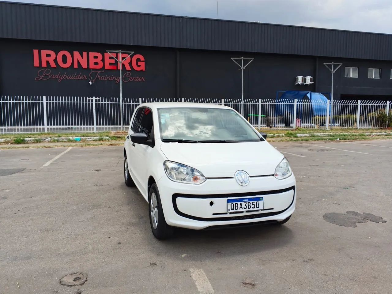 Volkswagen Up! 1.0 TOTAL FLEX 12V 5P 2015