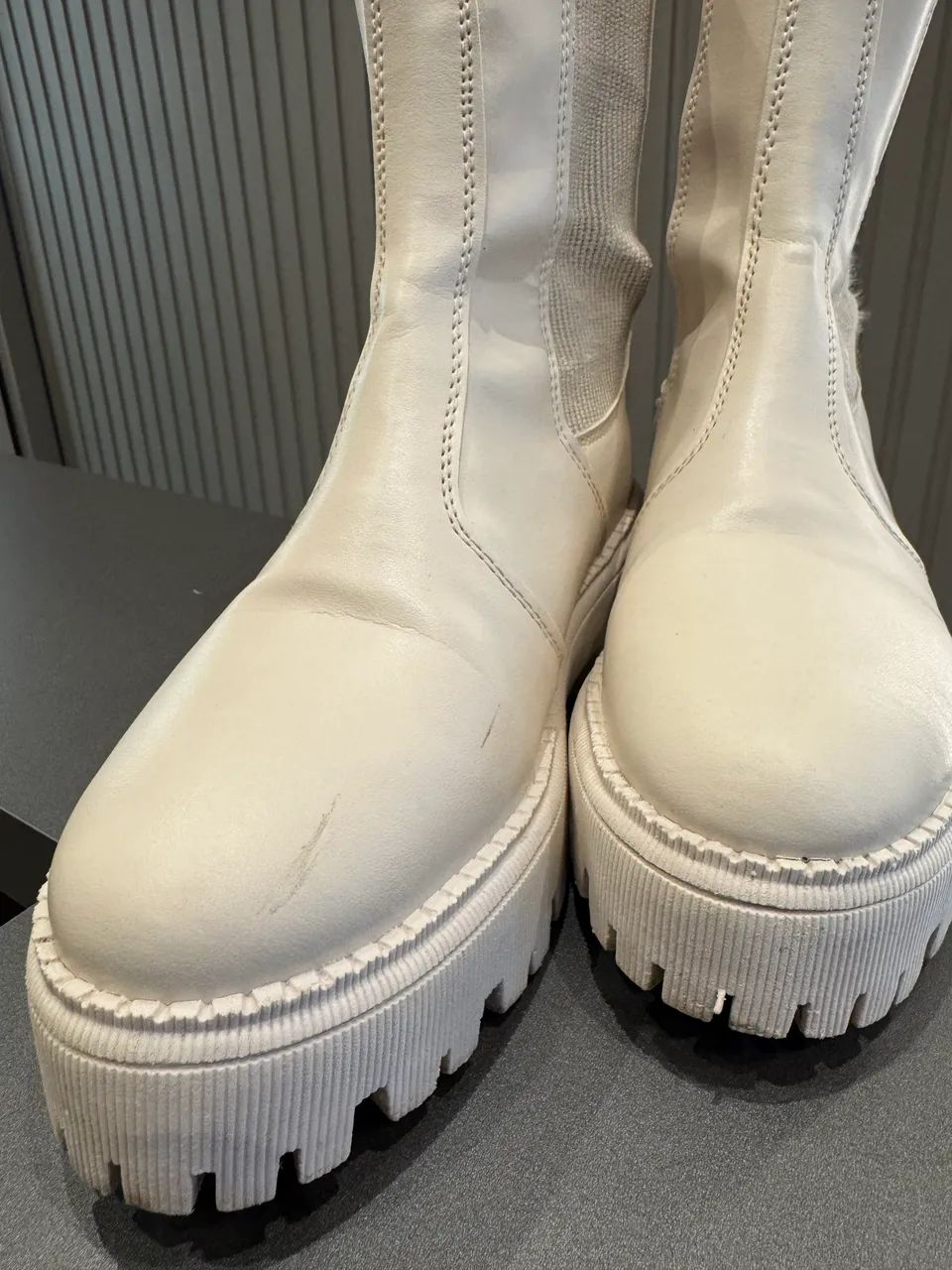Bota / Coturno Off white - tamanho 35 - Foto 5