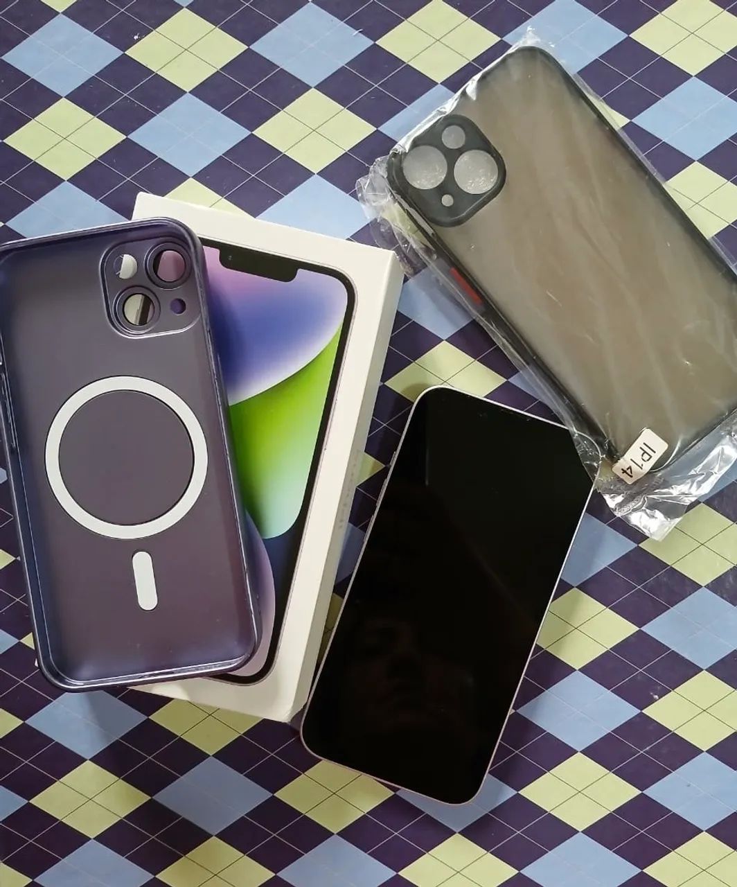 iPhone 14 128GB Roxo de Completo + capinhas, caixa original e NF