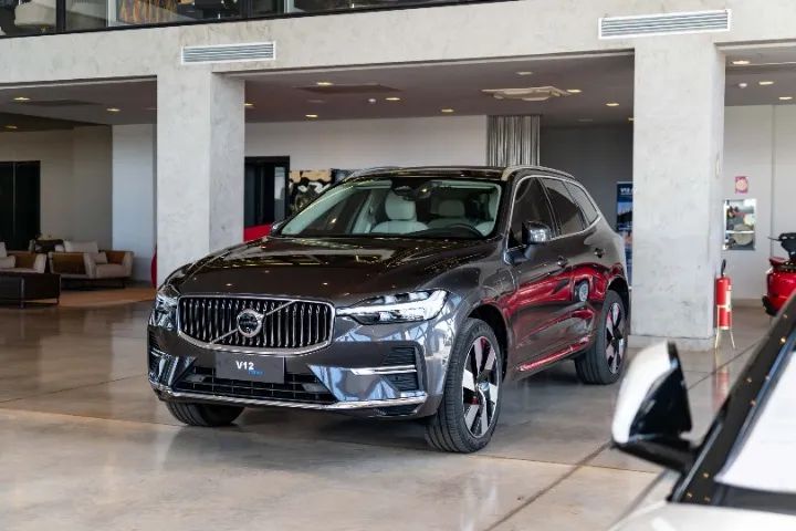Volvo Xc60 2024