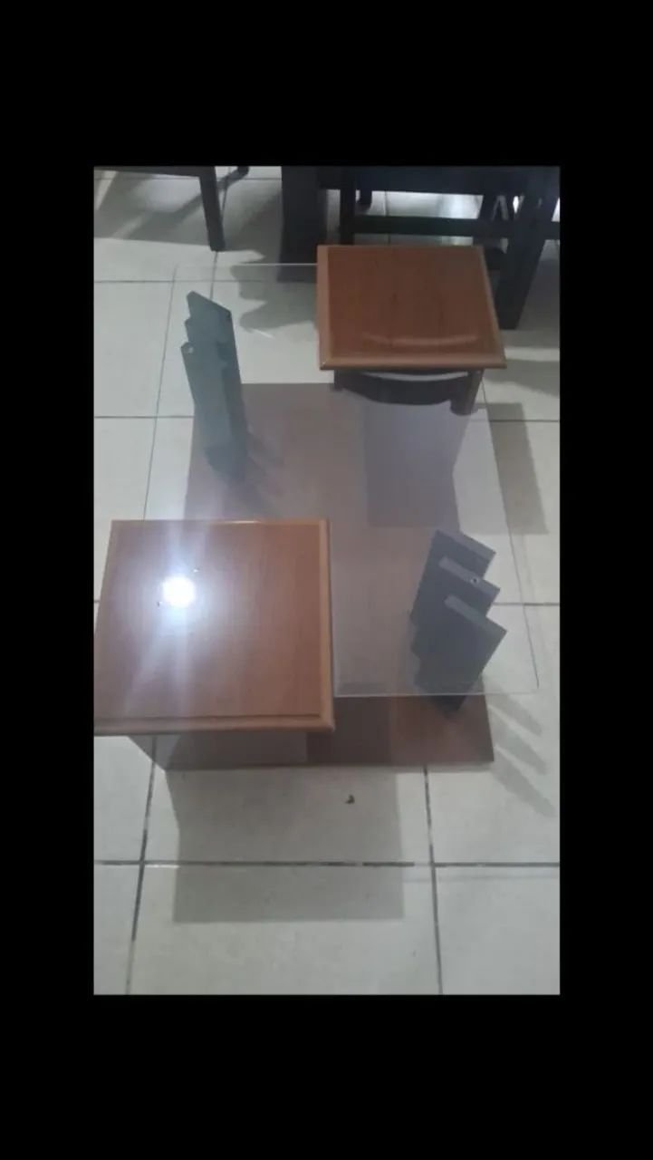 Vendo mesinha de centro em ótima estado 