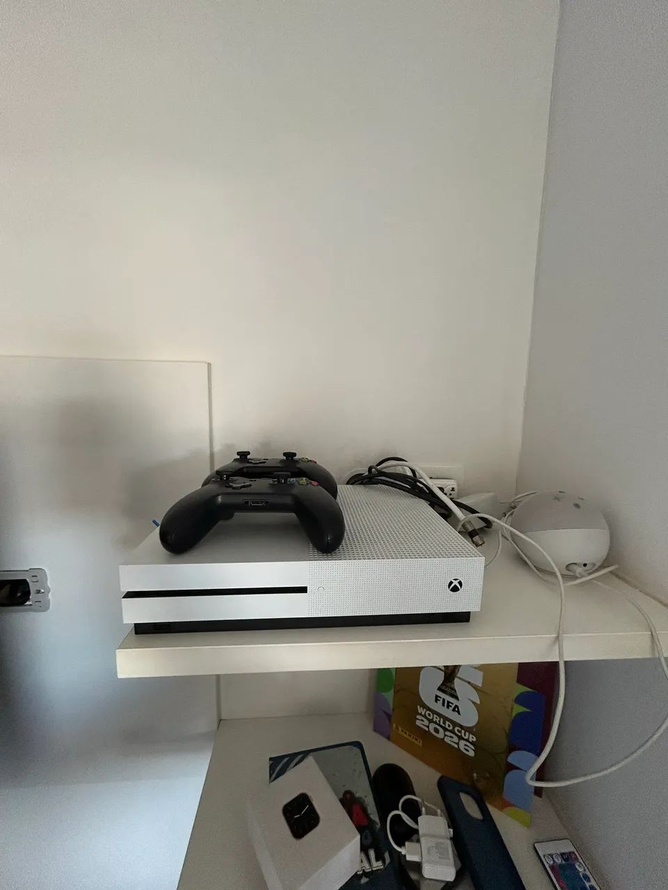 XBOX ONE 1 terá. 2 controles  - Foto 3