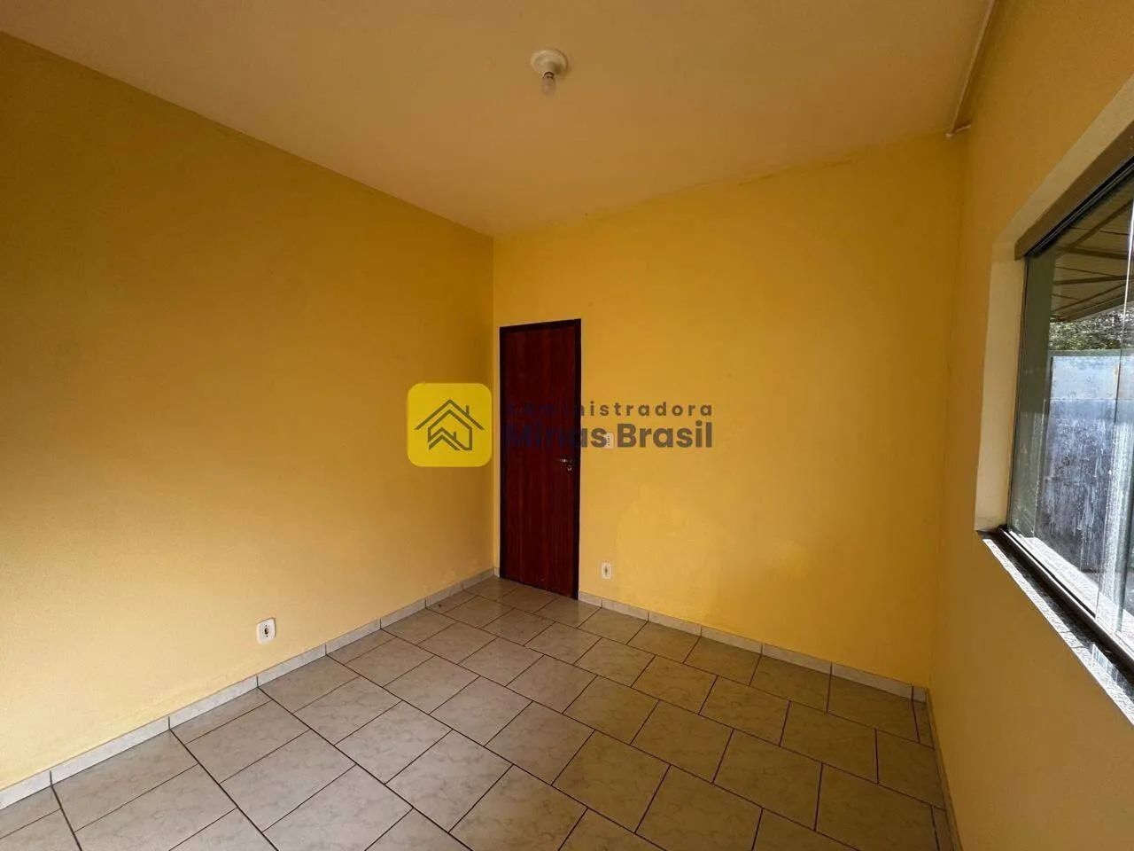 Casa com 02 quartos e garagem - Foto 5