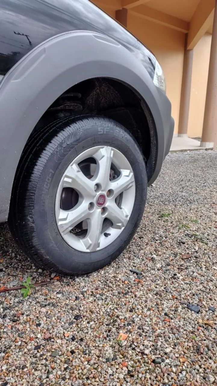 Fiat Strada Freedom 1.4 Flex 8V CS 2019 - Foto 5