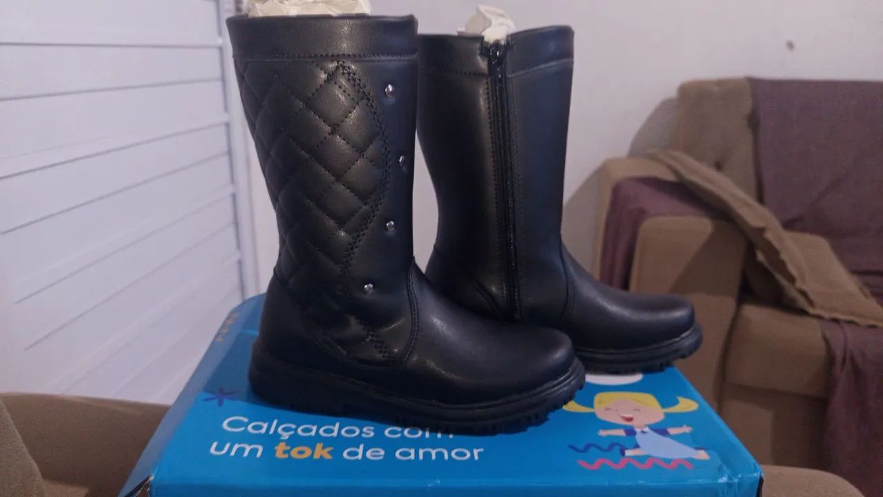 Bota infantil, Nova nunca usou  - Foto 2