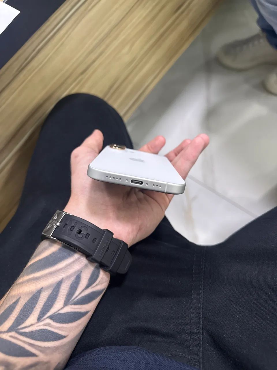IPHONE 16  - Foto 3