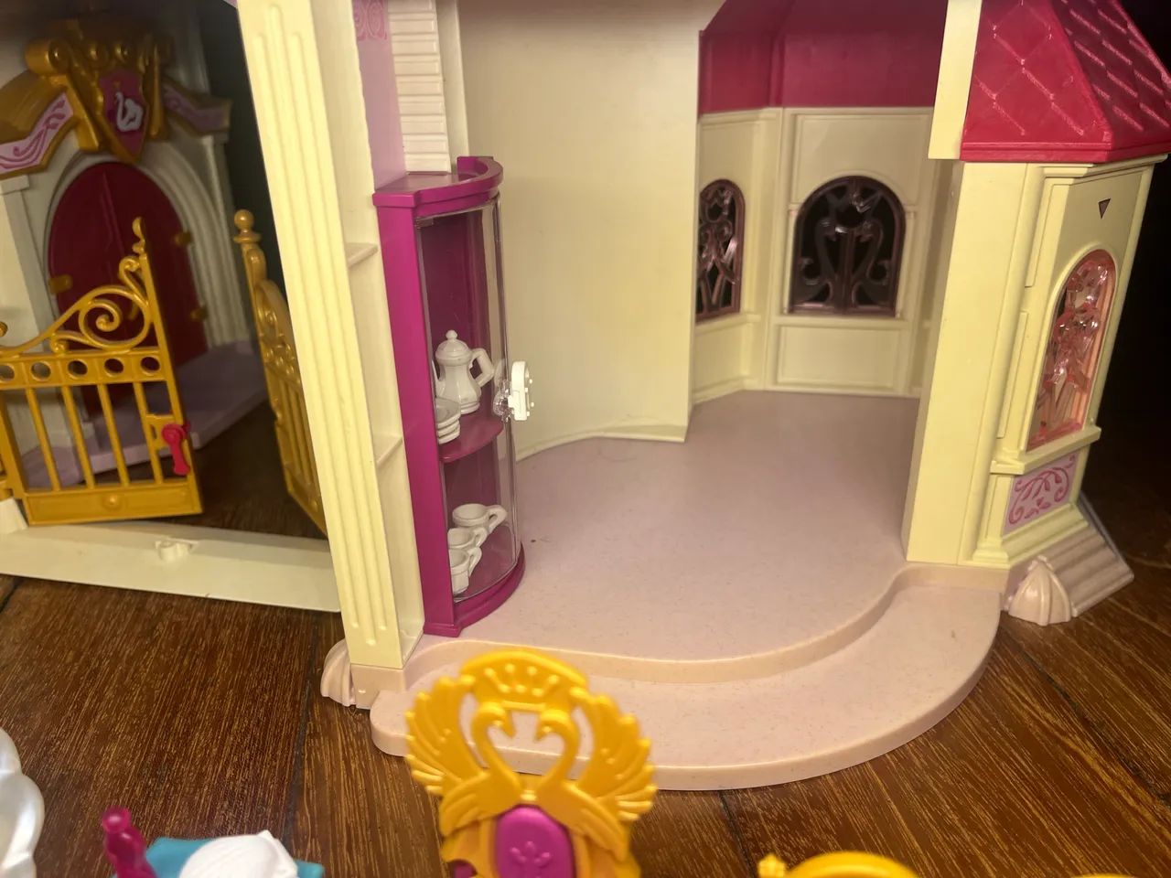 Playmobil - castelo com acessórios  - Foto 4