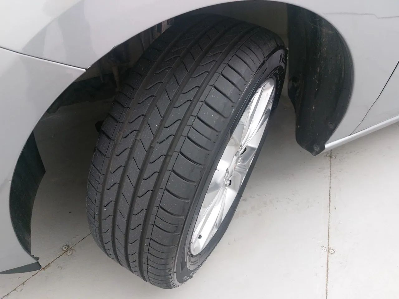 Chevrolet Onix Plus LTZ 1.0 12V TB Flex Aut. 4P, foto 11 de 18