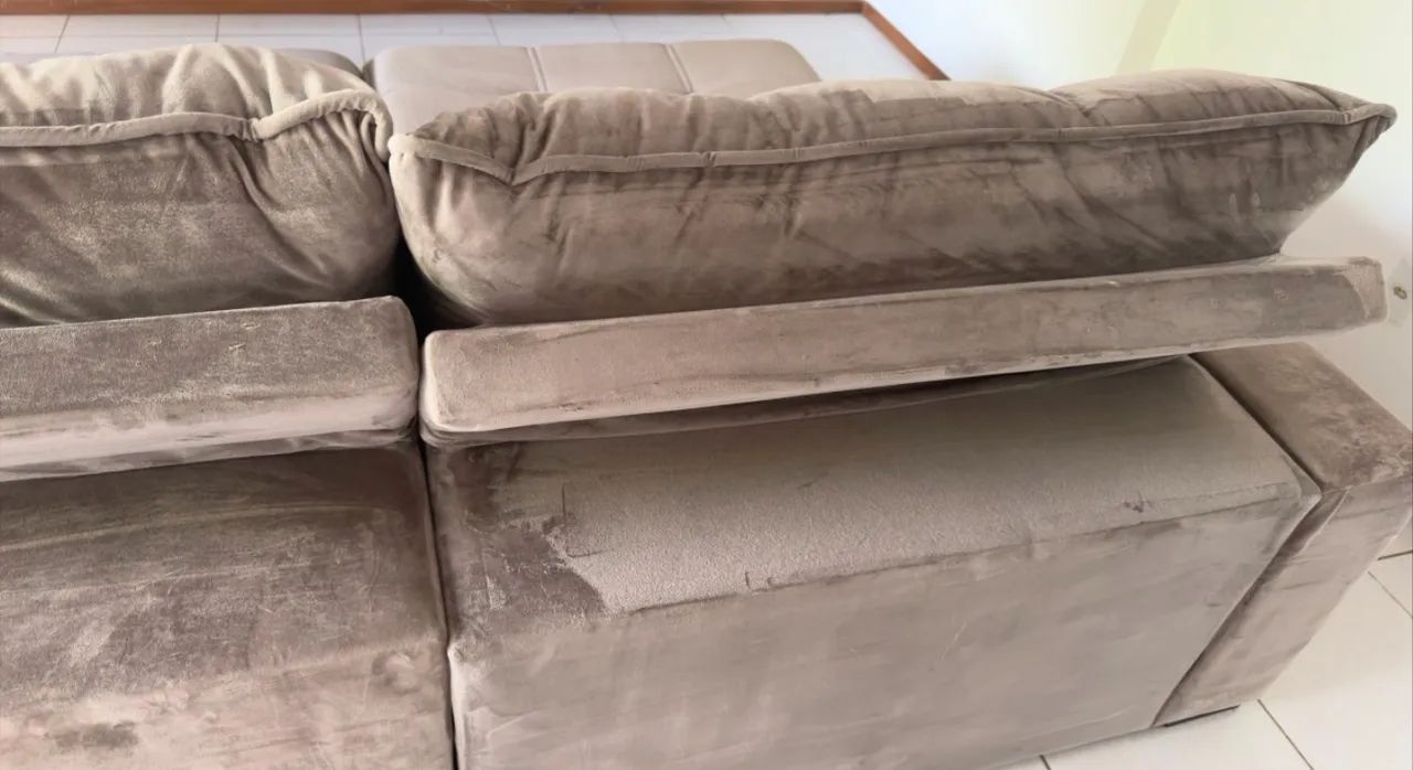VENDE-SE SOFÁ-CAMA RETRÁTIL DE 2,80 METROS - Foto 3