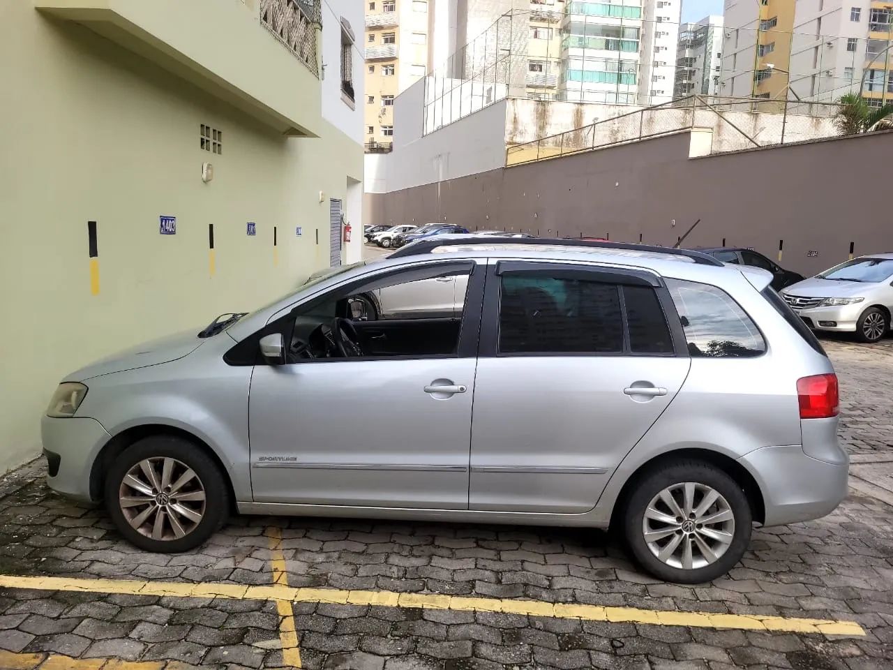 Volkswagen Spacefox SPACEFOX SPORTLINE/HIGHLINE I MOTION 1.6 2011