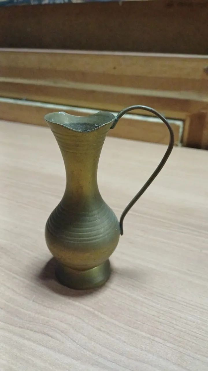 Conjunto de jarras vintage em latão - INDIANO - Foto 2