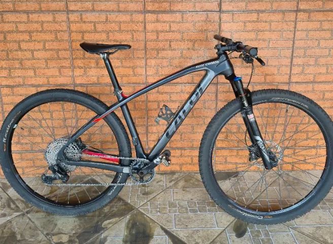 Caloi Elite Carbon Racing 