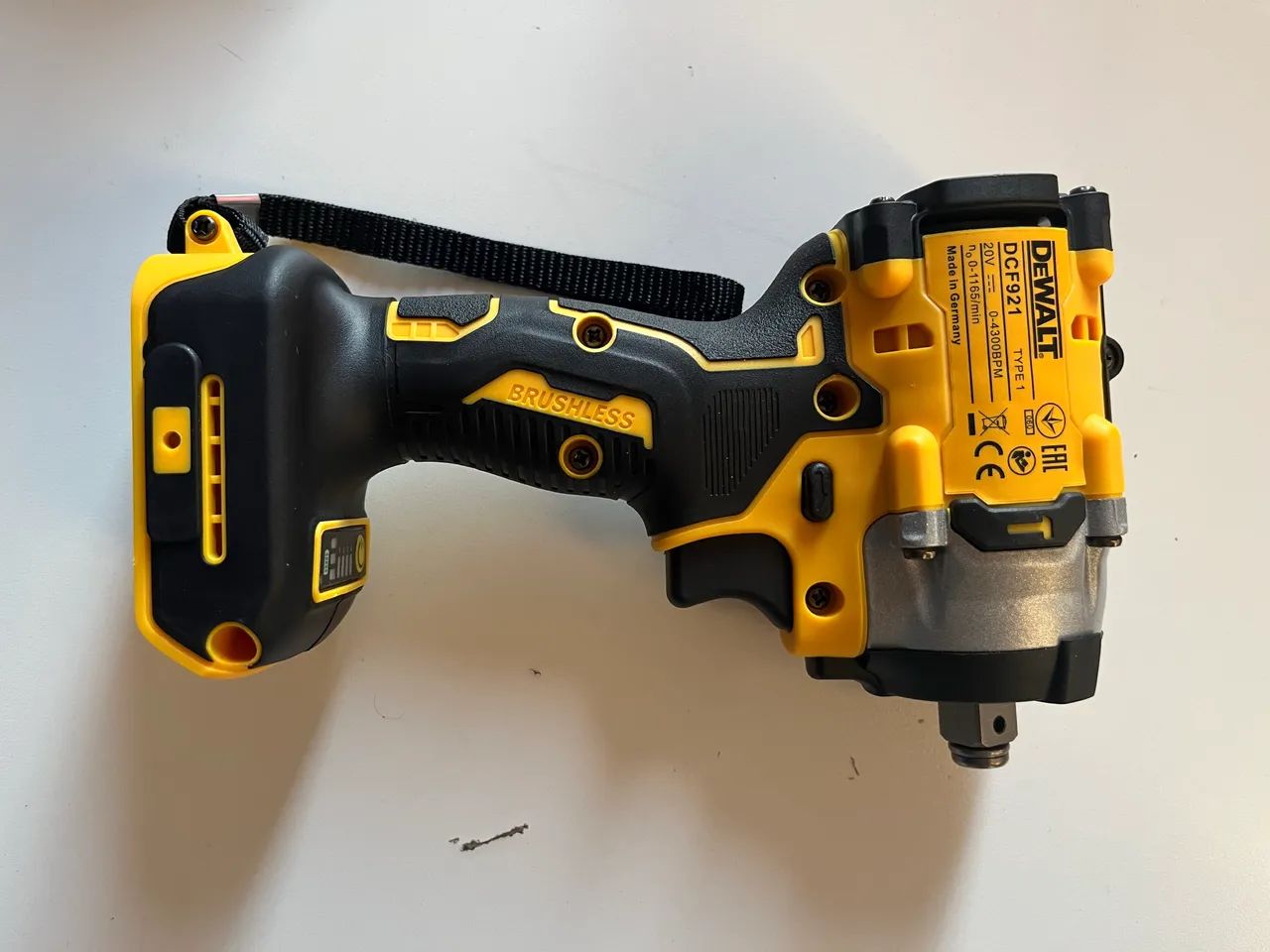 Chave de impacto dewalt - Foto 3