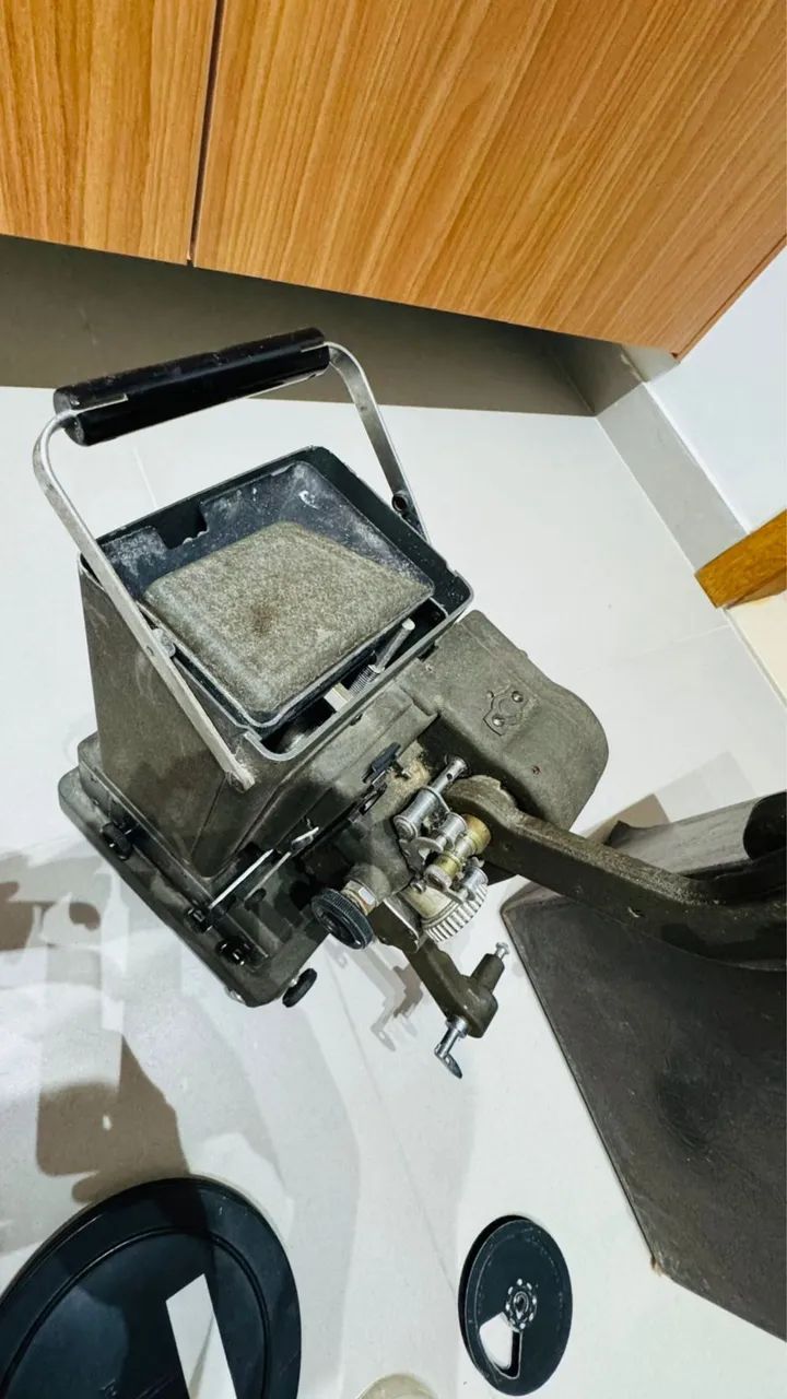 ANTIGUIDADE: Projetor Paillard Bolex Suíço - Foto 5