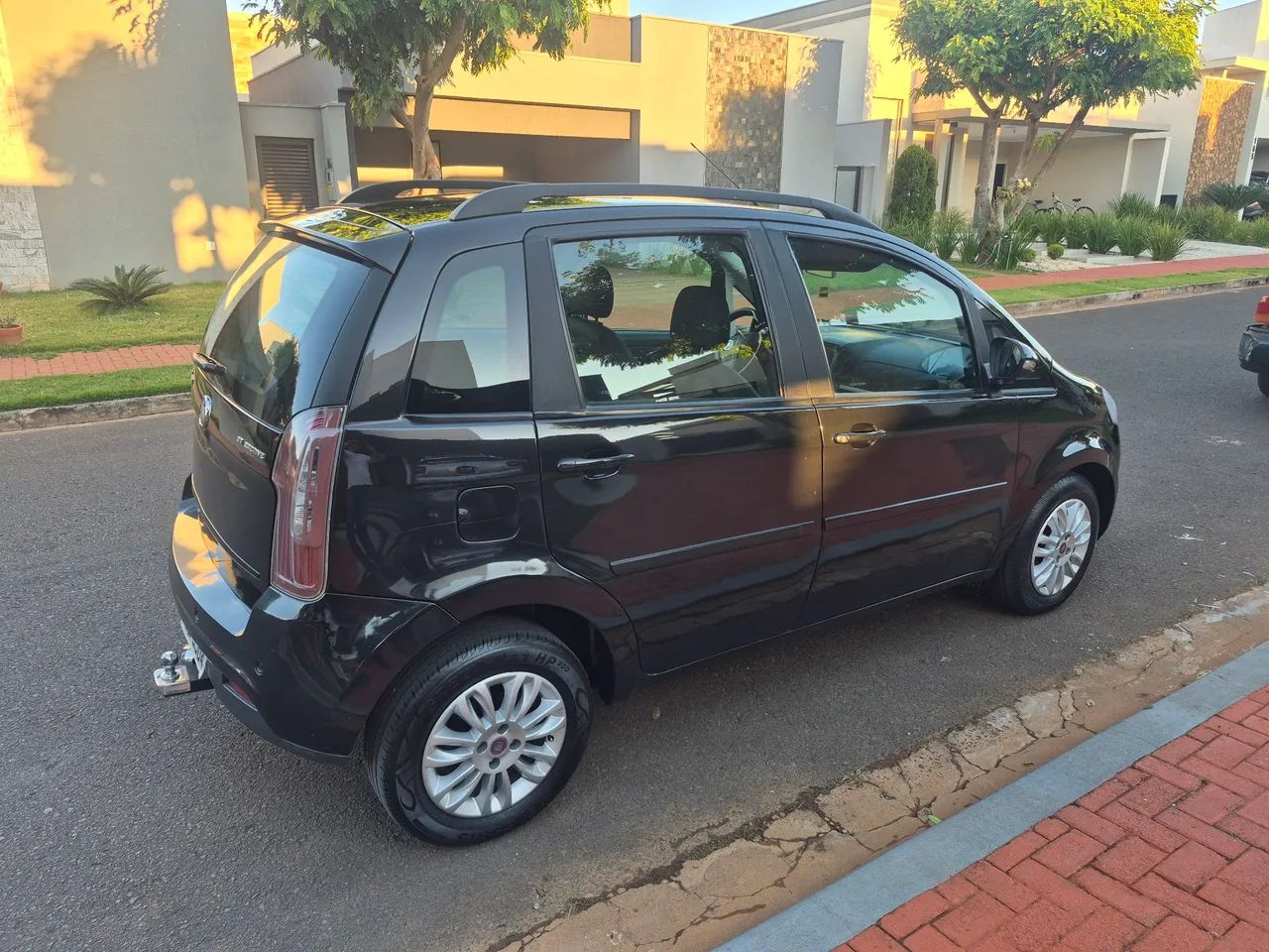 Fiat Idea Attractive 1.4 Fire Flex 8V 5P 2012 - Foto 5