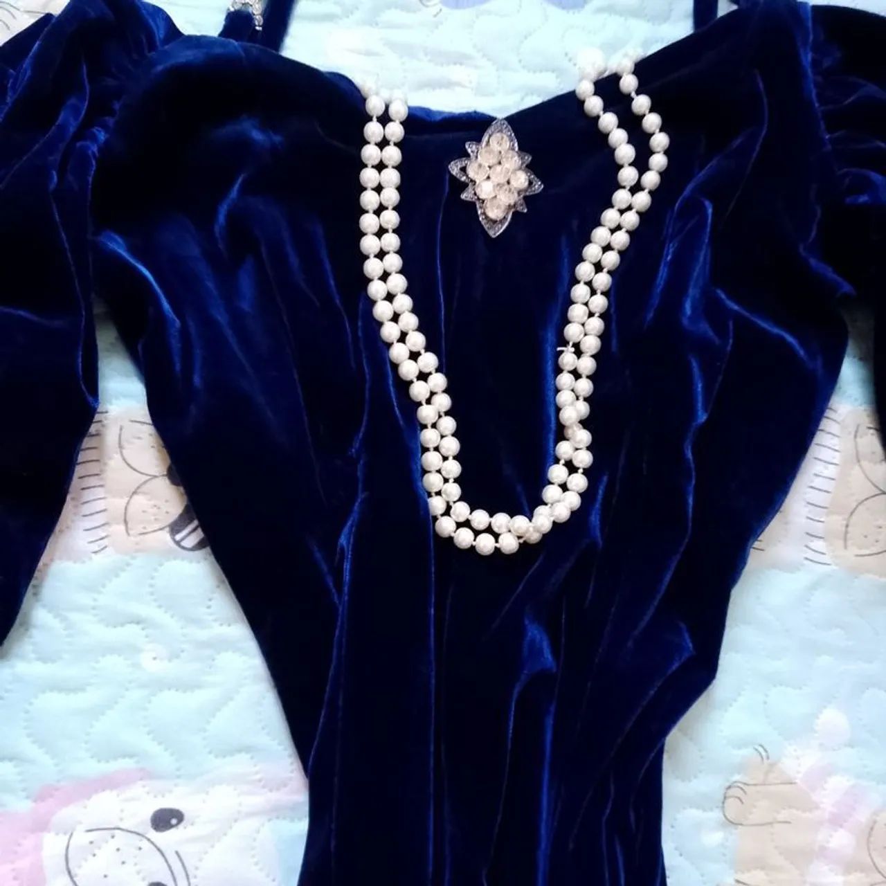 Vestido Longo de Veludo Azul - Elegância e Sofisticação ?