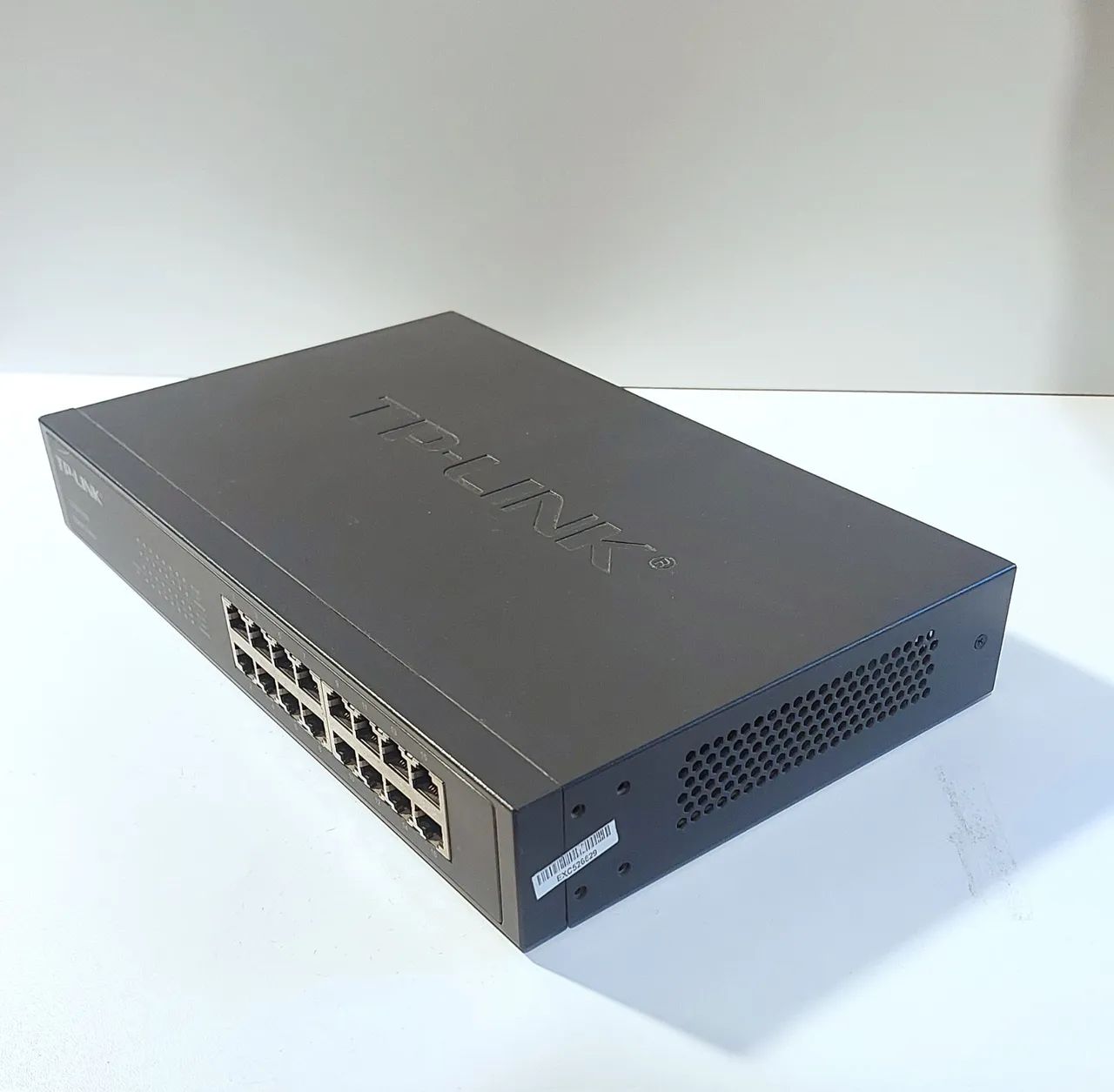 Switch Gigabit de 16 portas_TL-SG1016D - Foto 3