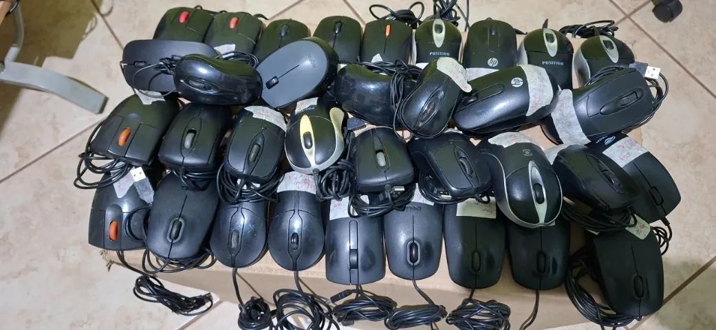  Lote 34 Mouses Para desmonte e reaproveitamento De Peças