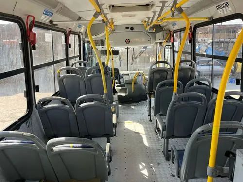 Vendo ônibus IPVA pago - Foto 9