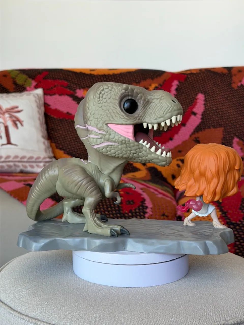 Funko Pop Moments #1223 - Claire with Flare (T-Rex) - Foto 4