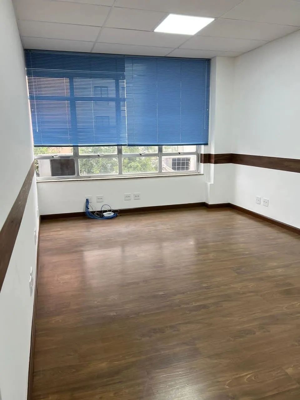 Sala comercial na Avenida da Liberdade, 47 - Sala 52  29 m ² - Foto 4