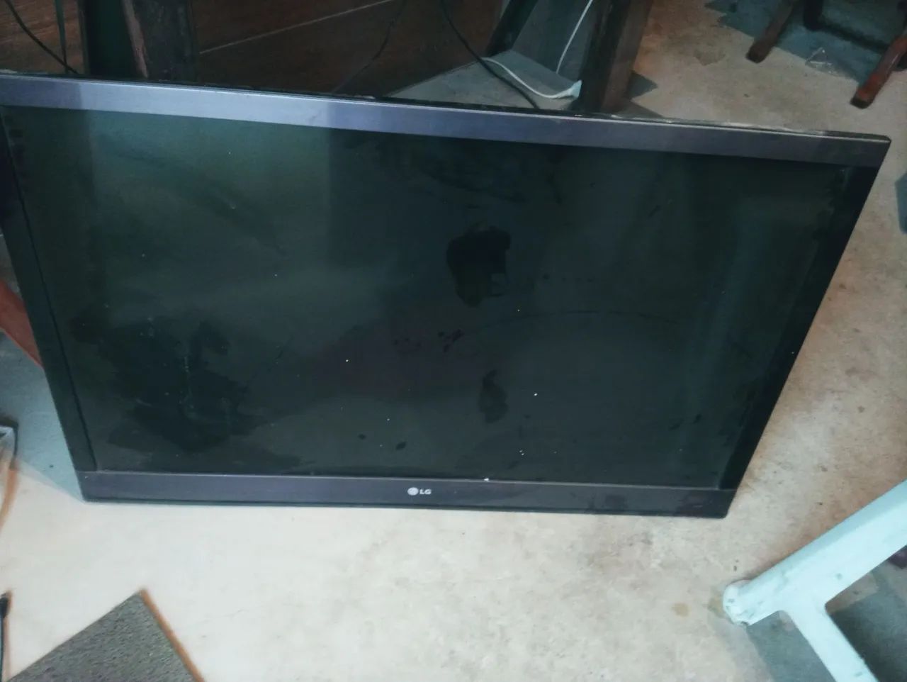 Televisor lg 42 smart .