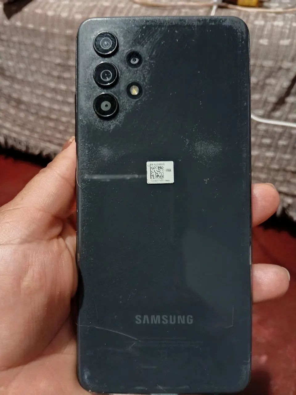 Troca um celular num carrinho de hot dog  pra mim trabalhar 