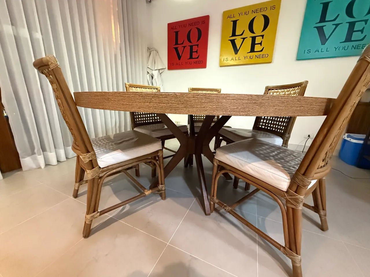 Mesa de jantar com 6 cadeiras - Foto 2