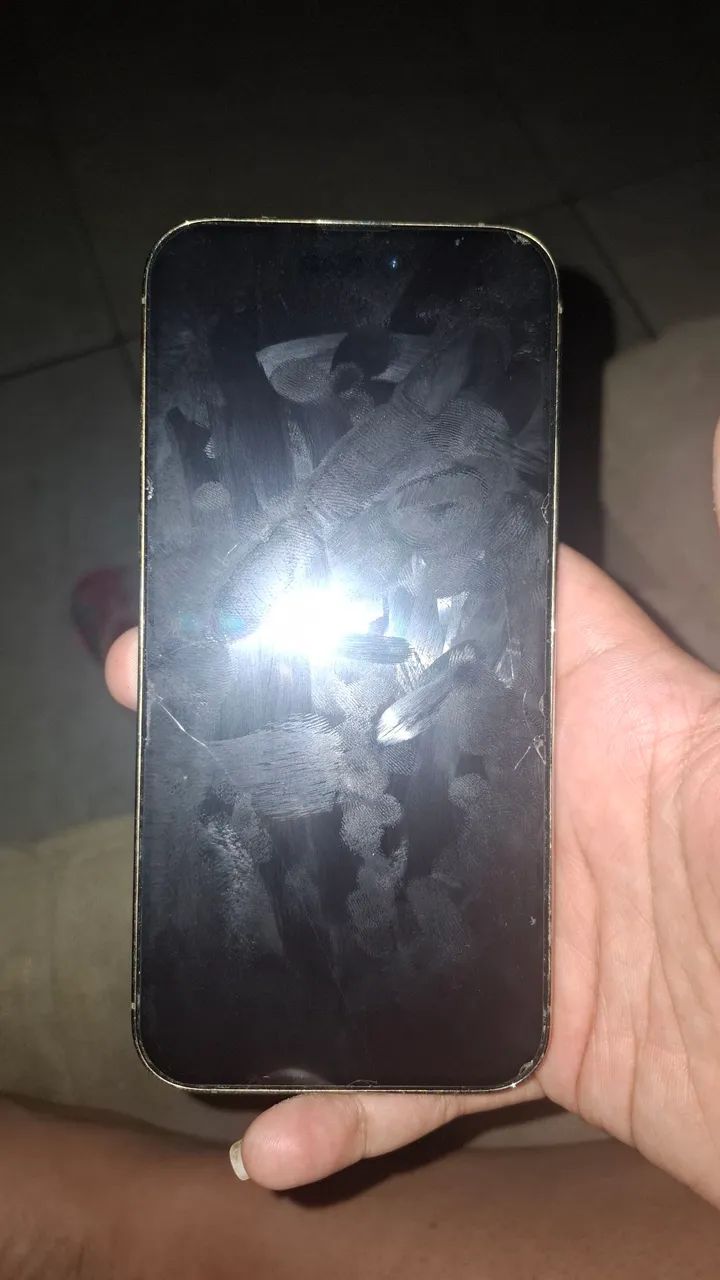 IPhone 14 pro max - Foto 2