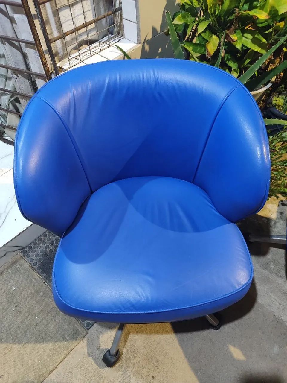 4 Armchairs Available.