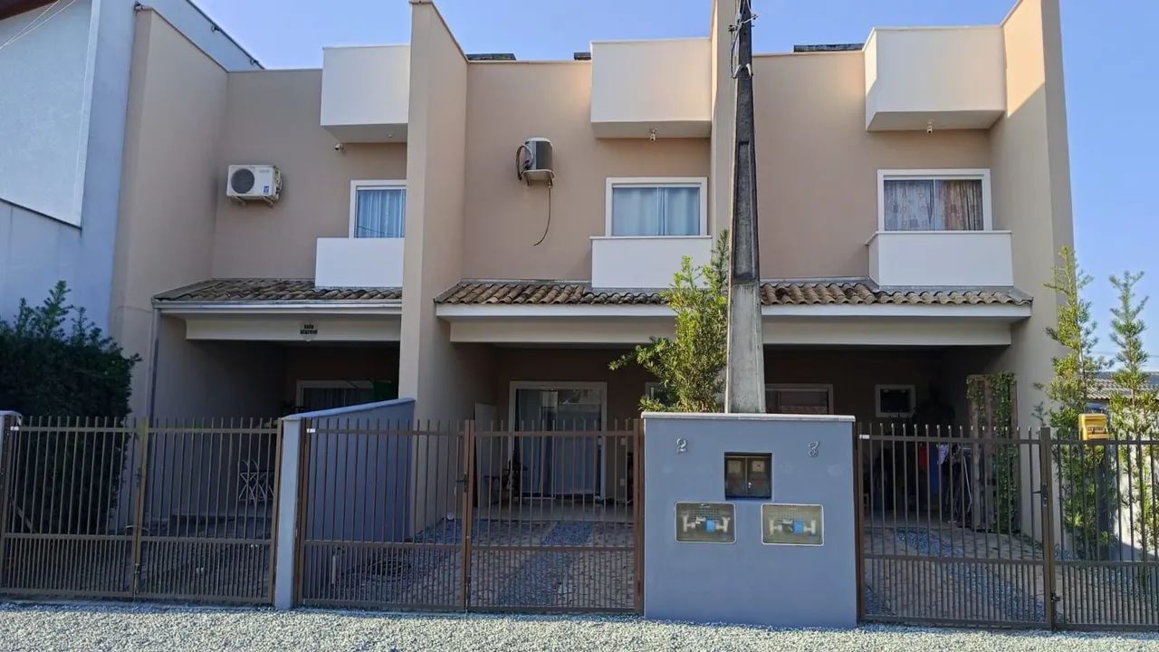 Geminado amplo com Garagem  - Foto 4