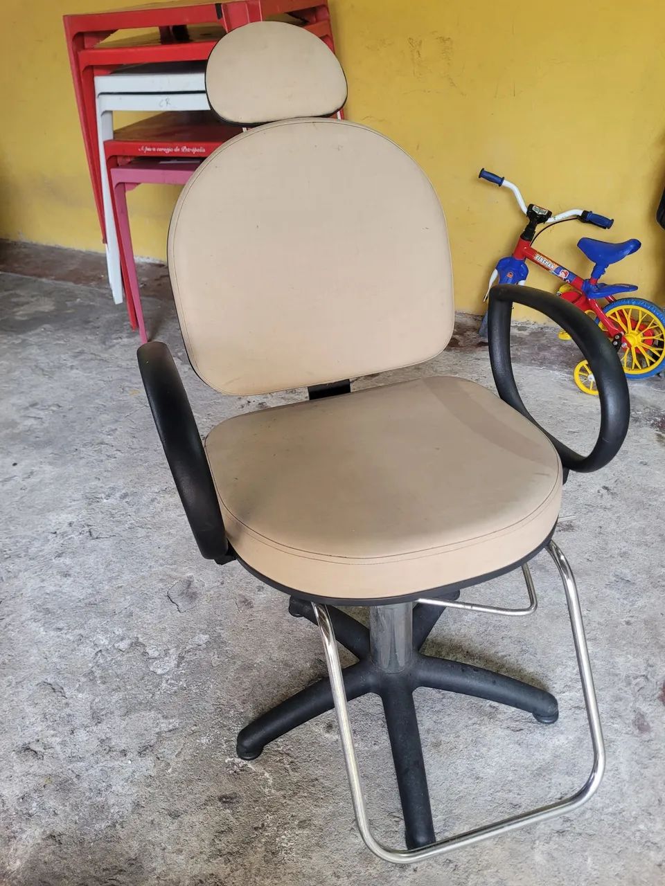 Cadeira de barbeiro  - Foto 2