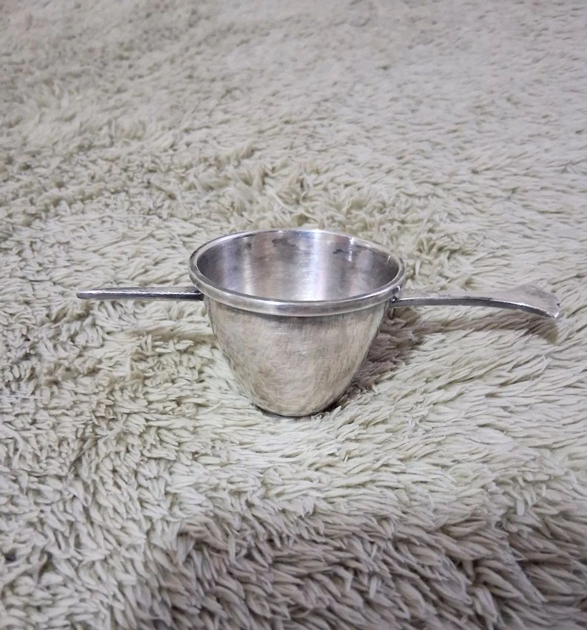 Vendo antigo dosador de bebidas de prata 90