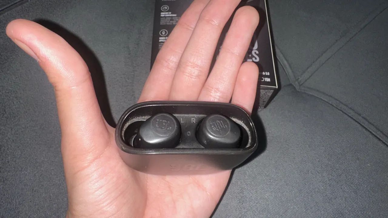 Fone de ouvido Bluetooth JBL Wave 100TWS completo - Foto 5