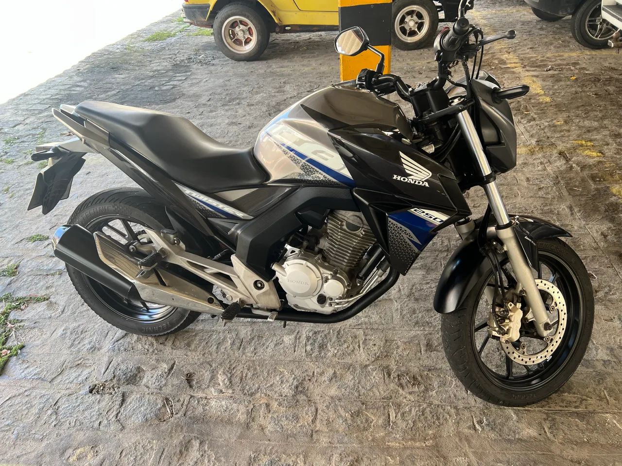 TWISTER 2020  - Foto 3