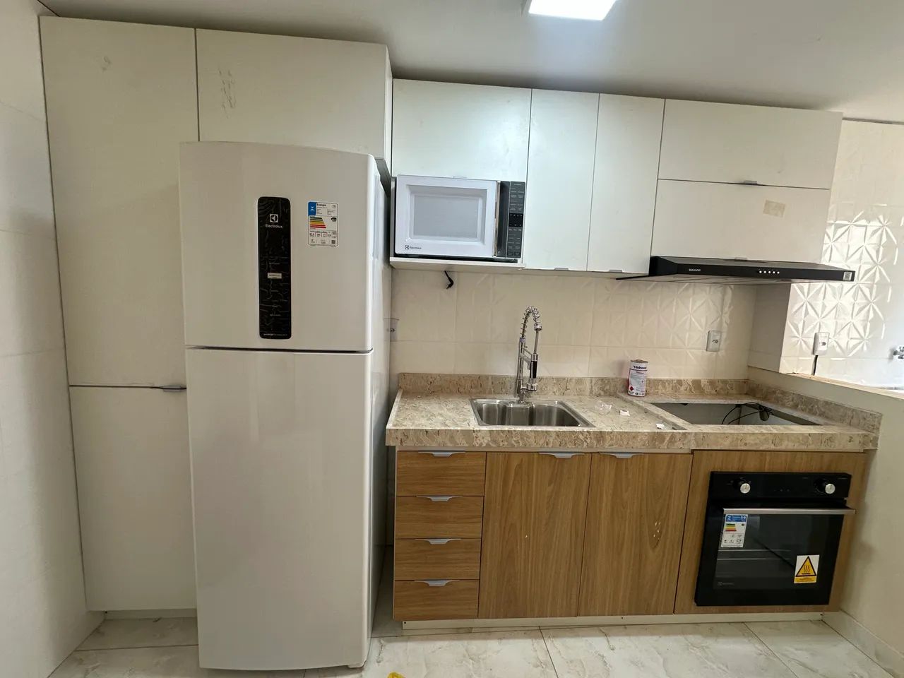 Vendo Apartamento Semimobiliado