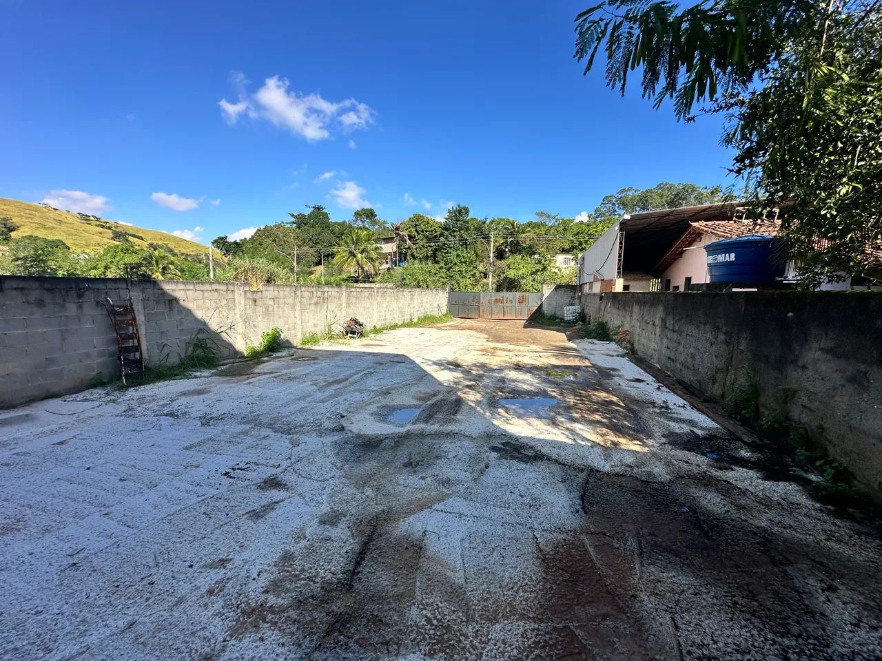TERRENO COMERCIAL 