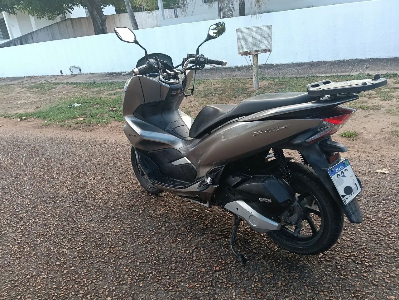 Honda PCX muito nova - Foto 4