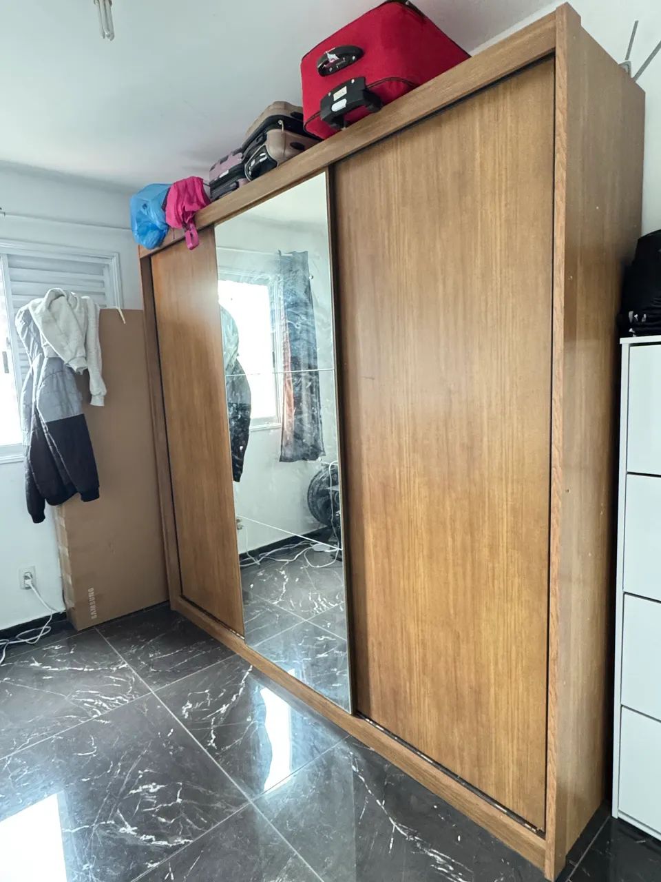 Vendo Guarda Roupa 