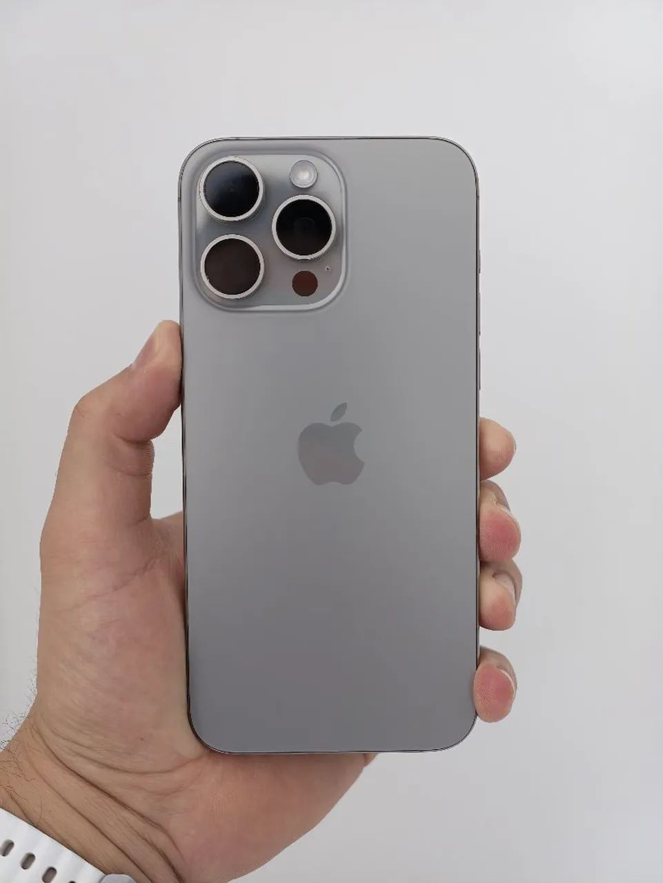 iPhone 15 Pro Max 256GB Titânio Natural