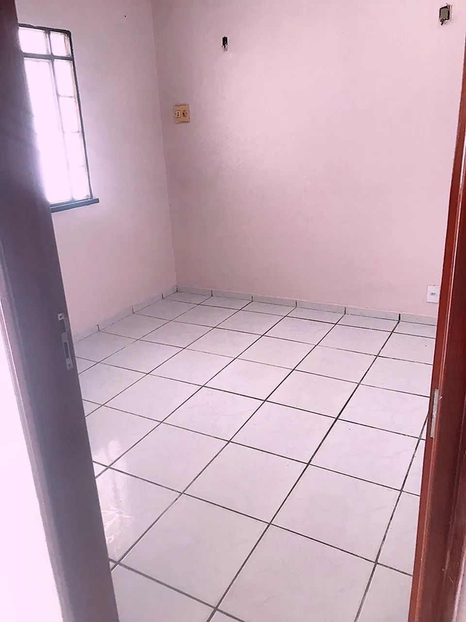 ALUGA-SE CASA NO CONDOMÍNIO AMAJARI I - Foto 4