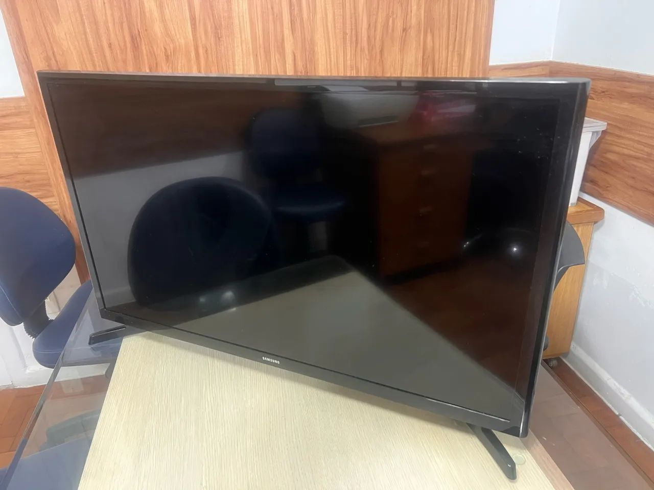 Televisor Samsung 35 polegadas precisa trocar tela apartas R$200,00 - Foto 4
