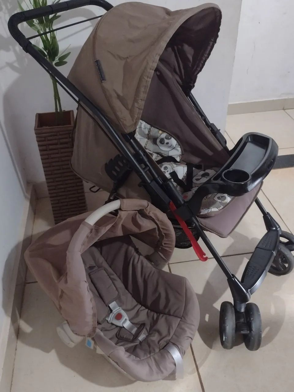 Carrinho com bebê conforto  - Foto 4