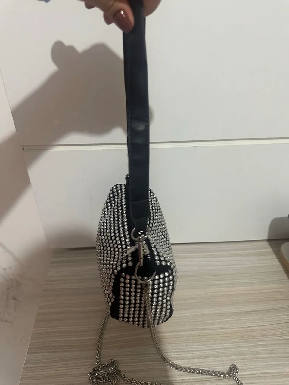 Bolsa nova - Nunca usada!  Vendo bolsa nova, nunca utilizada, em perfeito estado. - Foto 3