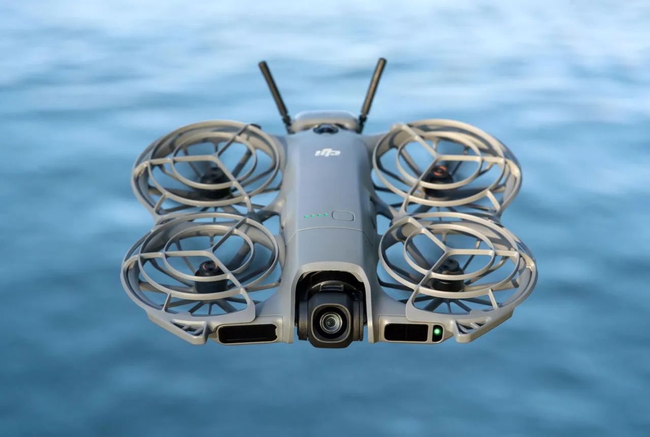Drone neo 2 combo com controle e 3 baterias com 4 ciclos  - Foto 2