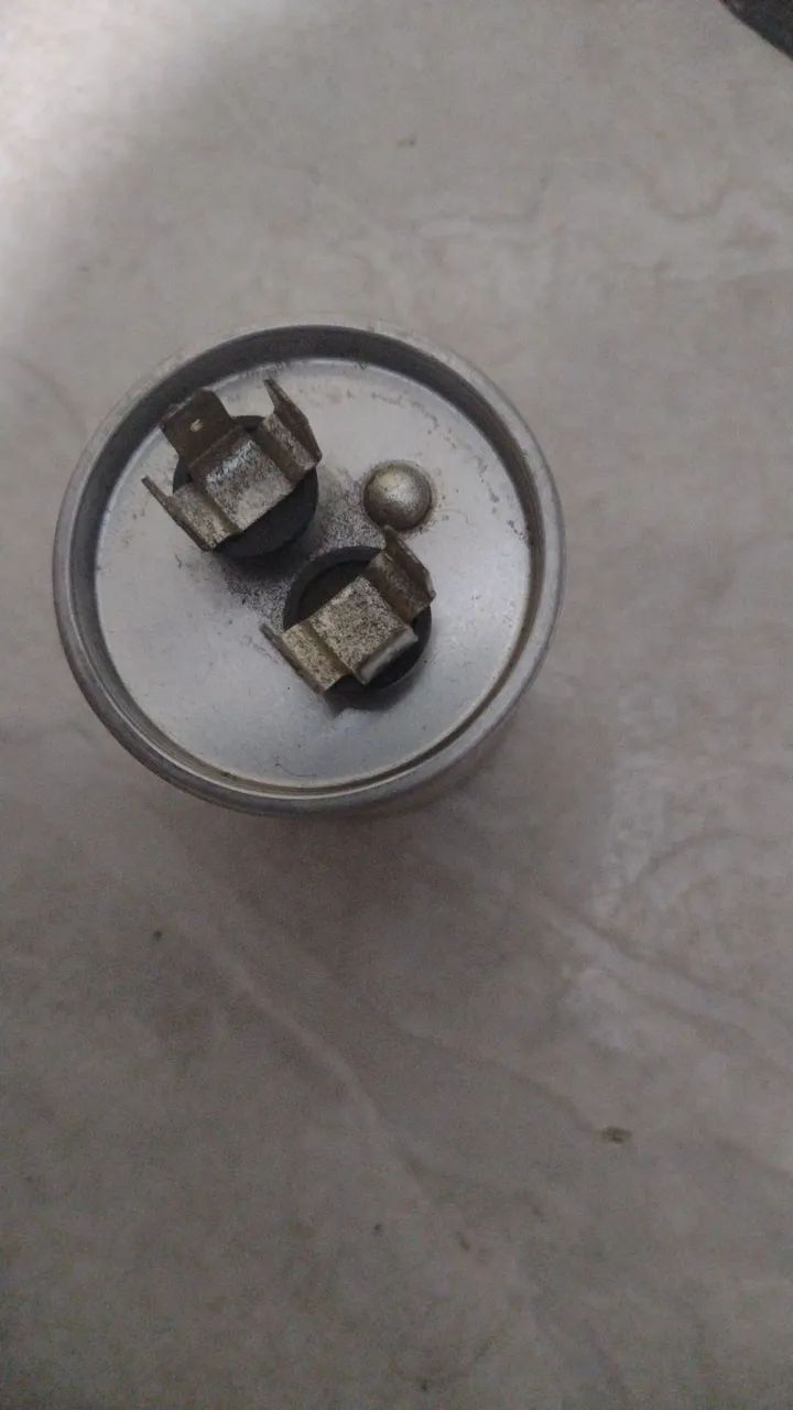 Capacitores